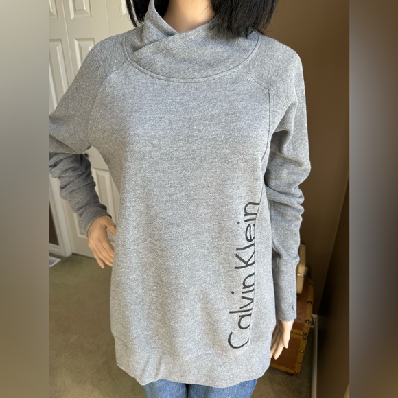 Calvin Klein Grey Cotton Sweatshirt - Picture 2 of 8